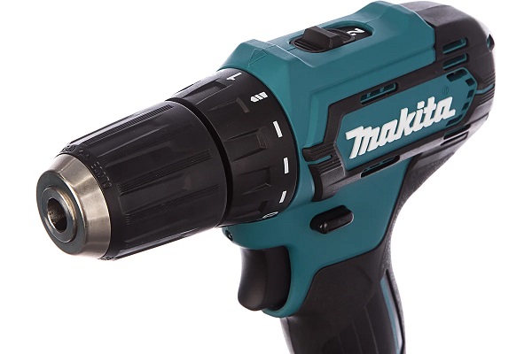 Дрель аккум. MAKITA DF333DWAE(12В, 2скор.,БЗП 10мм, 30Нм, 2х2,0Ач Li-lon) кейс ФЦ Дрель аккум. MAKITA DF333DWAE(12В, 2скор.,БЗП 10мм, 30Нм, 2х2,0Ач Li-lon) кейс ФЦ