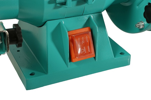 Точильный станок Sturm BG6012L (230Вт, 125мм, 2950об/мин, подсветка)