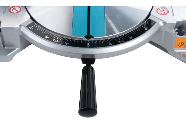 Пила торцовочная MAKITA LH1040 (1650Вт, 260х30мм) коробка ФЦ Пила торцовочная MAKITA LH1040 (1650Вт, 260х30мм) коробка ФЦ