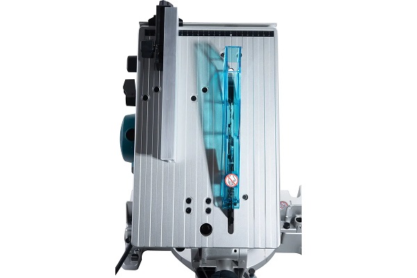 Пила торцовочная MAKITA LH1040 (1650Вт, 260х30мм) коробка ФЦ Пила торцовочная MAKITA LH1040 (1650Вт, 260х30мм) коробка ФЦ