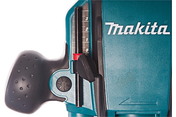 Фрезер MAKITA RP0900 (900Вт, 27000об/мин,разм.цанги 8мм,раб.ход фрезы 35мм) ФЦ Фрезер MAKITA RP0900 (900Вт, 27000об/мин,разм.цанги 8мм,раб.ход фрезы 35мм) ФЦ