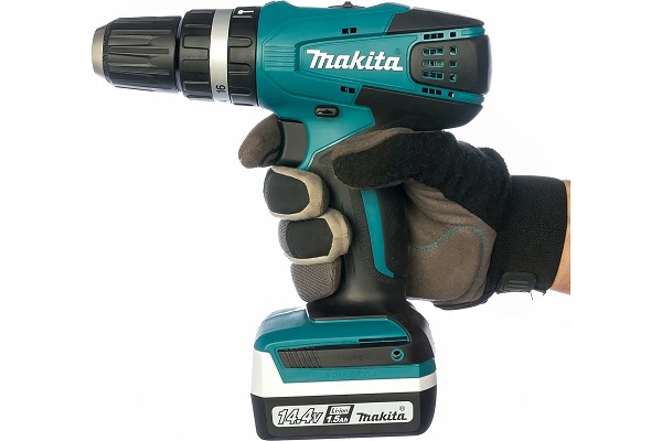 Дрель аккум.удар. MAKITA HP347DWE(14,4В, 2скор.,БЗП 10мм, 30Нм, 2х1,5Ач Li-lon) кейс ФЦ Дрель аккум.удар. MAKITA HP347DWE(14,4В, 2скор.,БЗП 10мм, 30Нм, 2х1,5Ач Li-lon) кейс ФЦ
